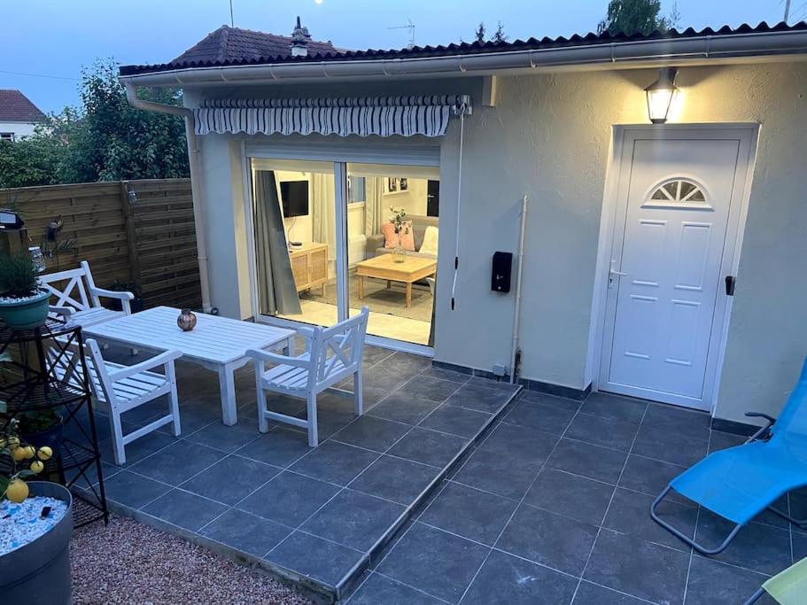 Maison Jardin Et Parking Gratuit - 10 Min De L'Aeroport - Metro 14 - Arrivee Autonome Orly Eksteriør bilde